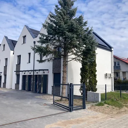 Twoje Jacuzzi I Ogrod- Modern Wyspa Sobieszewska דירה